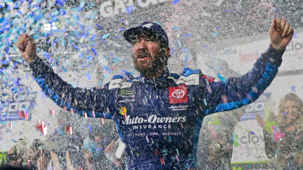 Truex quietly rolling toward a 2nd NASCAR championship